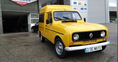 Bonita la recuperacion de esta Renault fl furgoneta